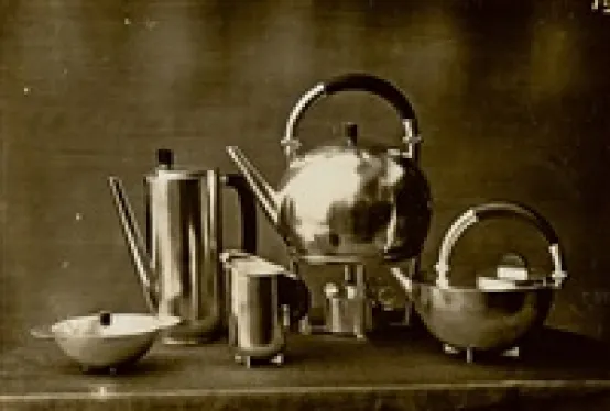 Photographie d’objet Bauhaus, composition minimaliste