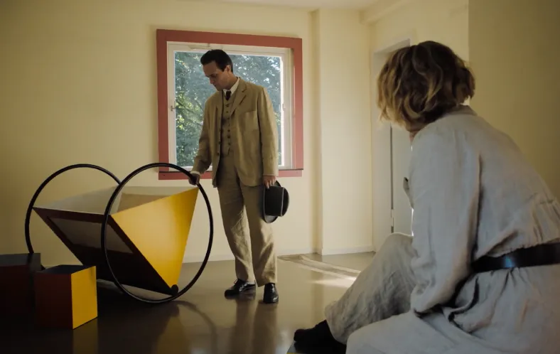 Scène intérieure Bauhaus illustrant les relations et les espaces modernistes